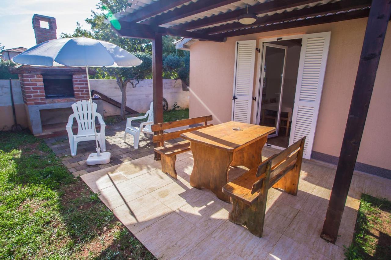 Ema-Dany Apartment Porec Ngoại thất bức ảnh