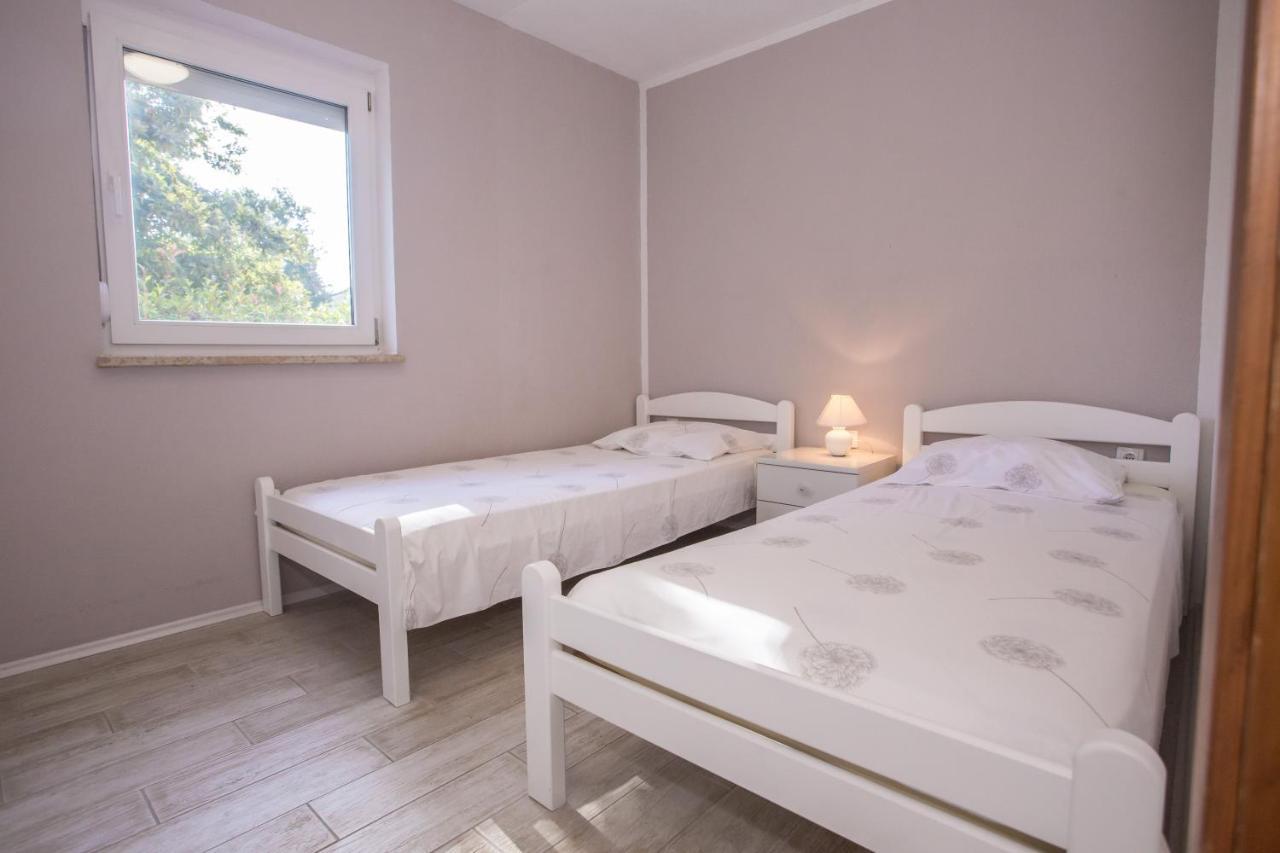 Ema-Dany Apartment Porec Ngoại thất bức ảnh