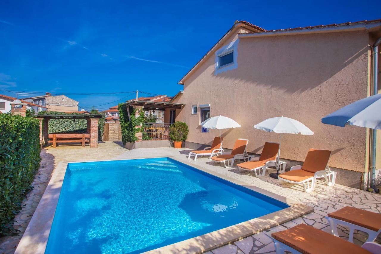 Ema-Dany Apartment Porec Ngoại thất bức ảnh