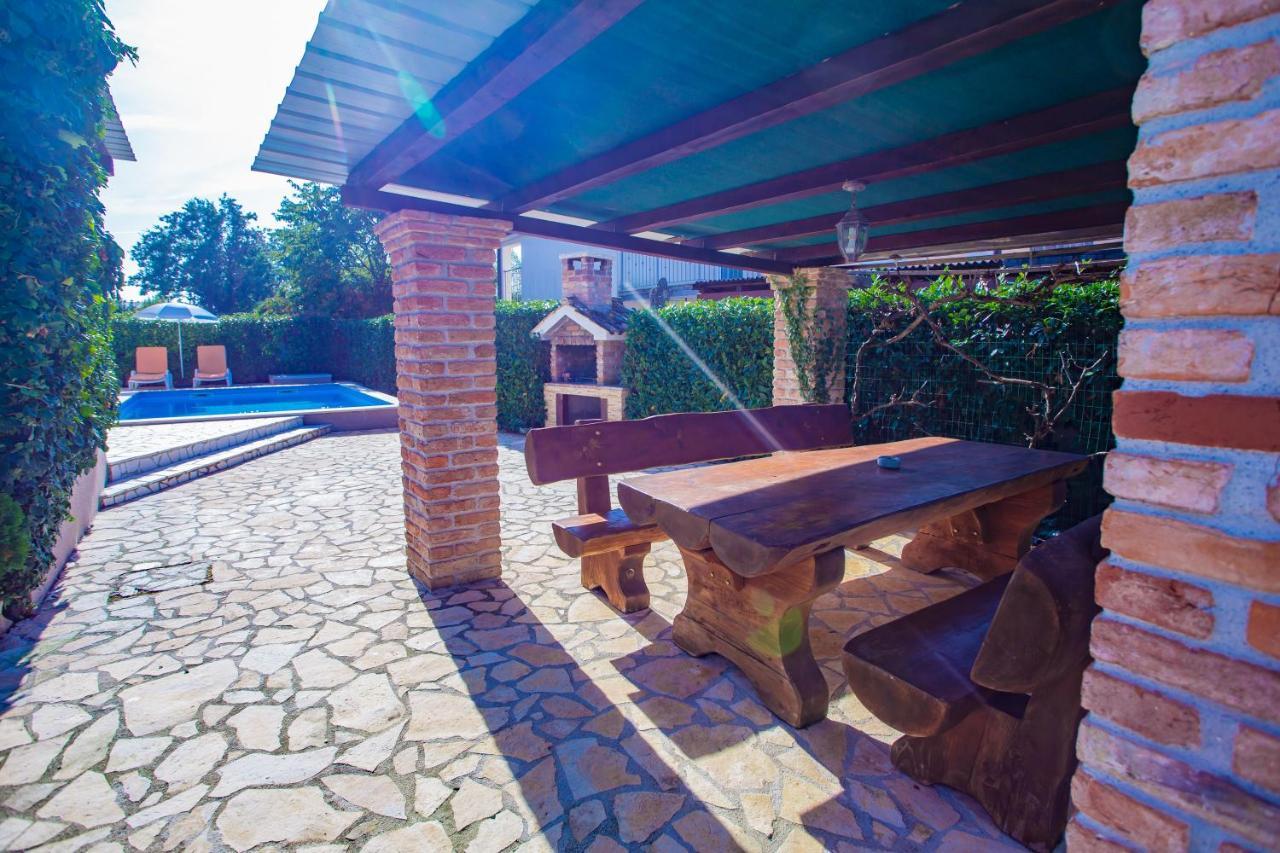Ema-Dany Apartment Porec Ngoại thất bức ảnh